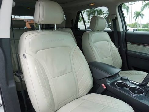 Used 2016 Ford Explorer Platinum AWD/4WD image 2