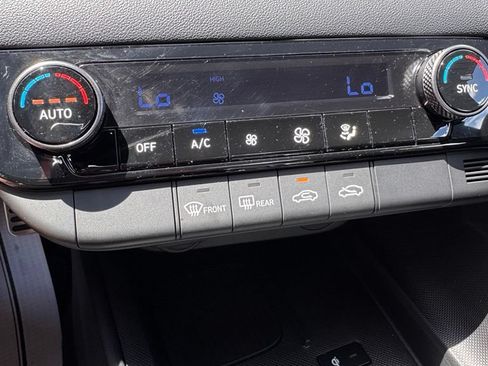 Used 2026 Hyundai Elantra Sport FWD image 19