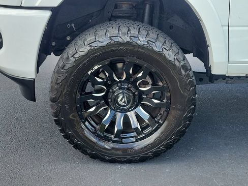 Used 2022 RAM 2500 Laramie AWD/4WD image 9