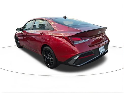 Certified 2026 Hyundai Elantra Sport FWD image 3
