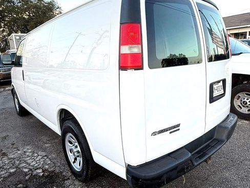 Used 2014 Chevrolet Express 1500 RWD image 5