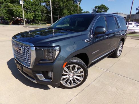 Used 2021 GMC Yukon Denali w/ Denali Ultimate Package AWD/4WD image 13