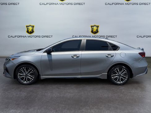 Used 2023 Kia Forte GT-Line FWD image 2