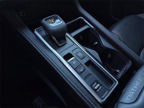 Certified 2023 Nissan Pathfinder SL w/ Lighting Package (N92) image 41