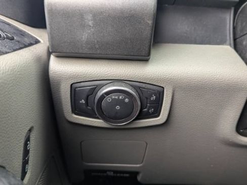 Used 2018 Ford F250 XL w/ Power Equipment Group AWD/4WD image 29