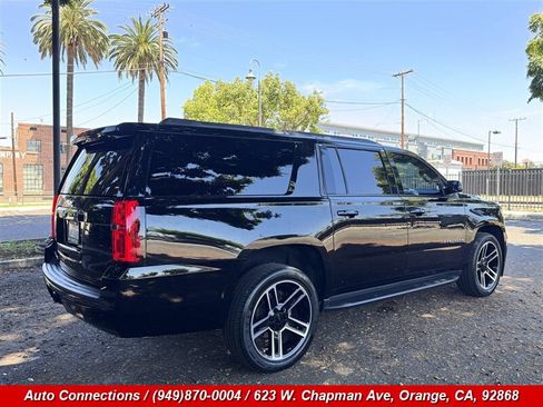 Used 2020 Chevrolet Suburban LS RWD image 3