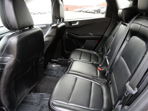 Certified 2024 Ford Escape Platinum image 11