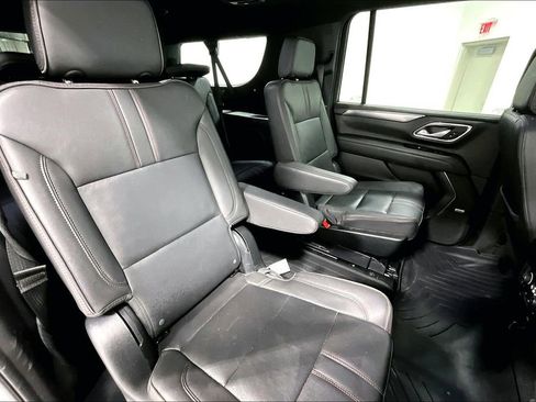Used 2023 Chevrolet Suburban RST w/ Luxury Package RWD image 33