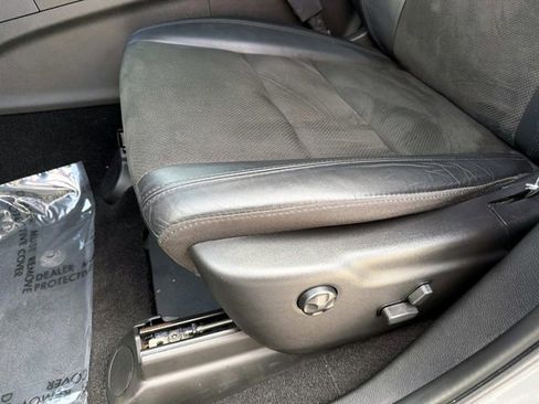 Used 2021 Jeep Grand Cherokee Laredo X image 17