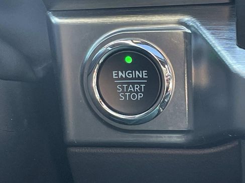 Used 2023 Ford F150 Lariat w/ Equipment Group 502A High image 28