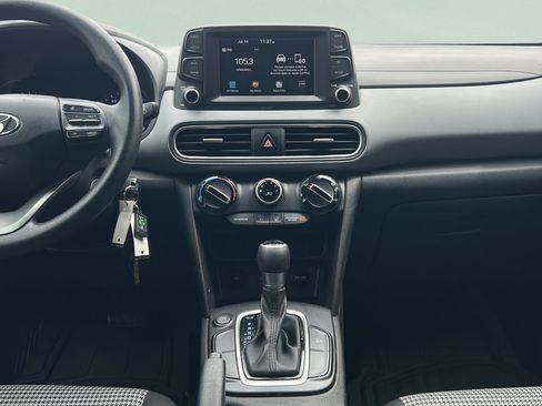 Used 2019 Hyundai Kona SE FWD image 25