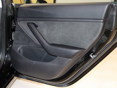 Used 2018 Tesla Model 3 Long Range image 58