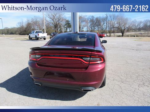 Used 2021 Dodge Charger SXT w/ Blacktop Package image 9