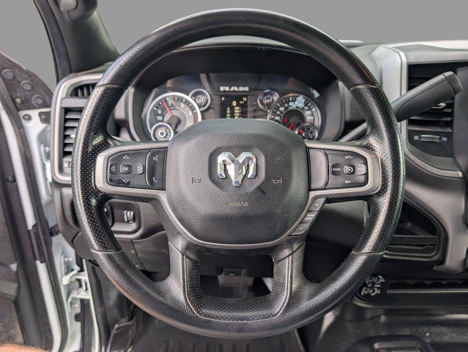 Used 2024 RAM 2500 Tradesman w/ Chrome Appearance Group AWD/4WD image 26