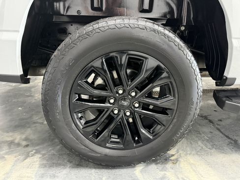 Used 2024 Ford F150 Lariat w/ Equipment Group 502A High AWD/4WD image 31