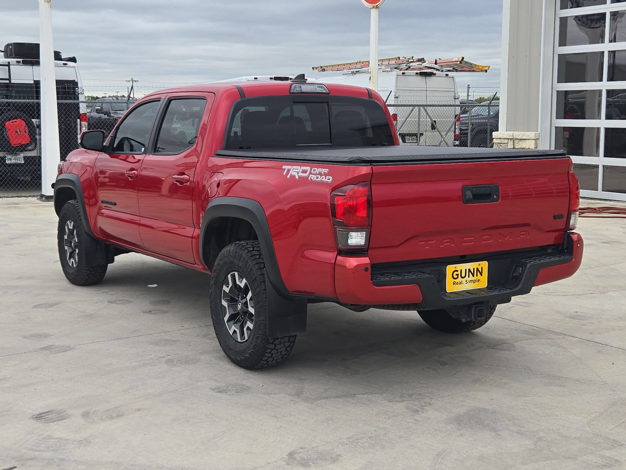 Used 2019 Toyota Tacoma 2WD Double Cab image 5