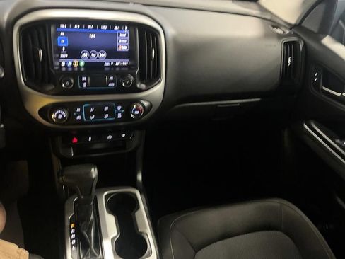 Used 2019 Chevrolet Colorado LT w/ LT Convenience Package AWD/4WD image 5