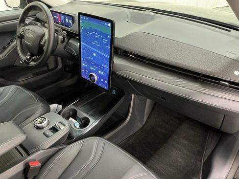 Used 2024 Ford Mustang Mach-E Premium image 18