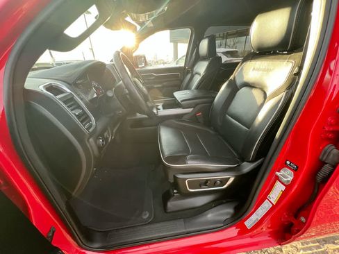 Used 2024 RAM 1500 Laramie image 11