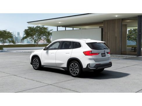 New 2026 BMW X1 xDrive28i w/ Convenience Package image 2