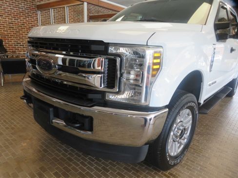 Used 2019 Ford F250 XLT w/ FX4 Off-Road Package AWD/4WD image 54