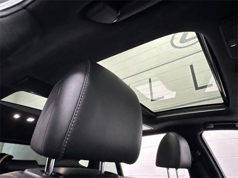 Used 2021 Lexus LS 500 w/ Interior Upgrade Package image 8