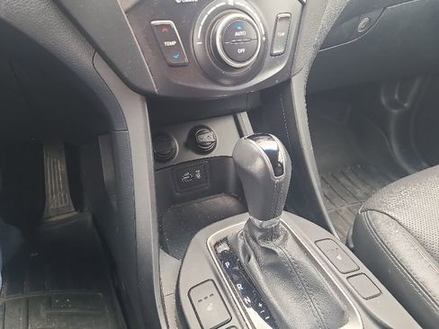 Used 2019 Hyundai Santa Fe XL SE w/ SE Premium Package 02 FWD image 16