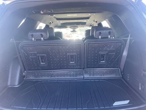 Used 2023 Chevrolet Traverse High Country w/ LPO, Floor Liner Package AWD/4WD image 24