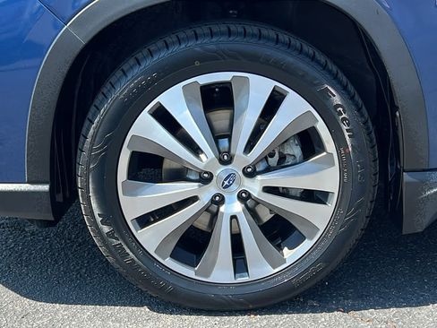 Used 2019 Subaru Ascent Touring w/ Popular Package #3 AWD/4WD image 9
