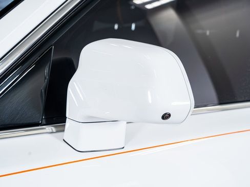 Used 2021 Rolls-Royce Cullinan image 22