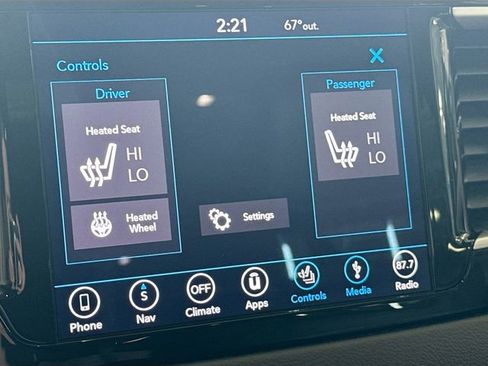 Used 2019 Chrysler Pacifica Touring-L FWD image 17