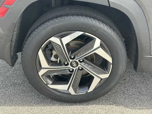 Used 2023 Hyundai Tucson Limited AWD/4WD image 17