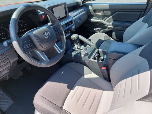 Used 2025 Toyota Tacoma TRD Off-Road AWD/4WD image 9