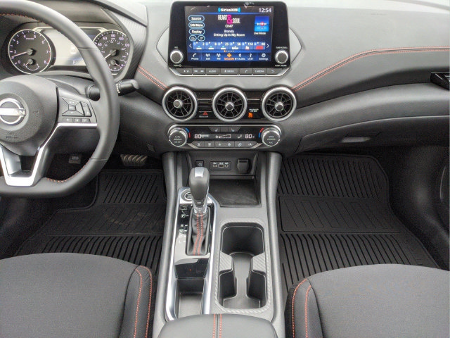 Certified 2025 Nissan Sentra SR FWD image 17