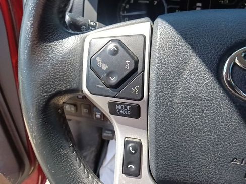Used 2020 Toyota Tundra SR5 w/ SR5 Leather Package AWD/4WD image 18