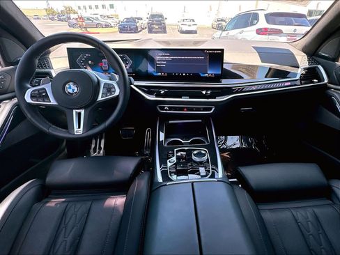 Used 2026 BMW X7 M60i AWD/4WD image 10