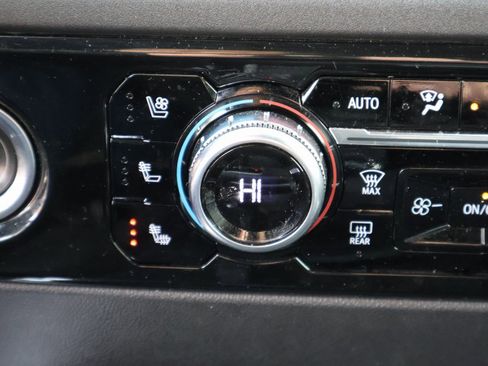 Certified 2022 GMC Sierra 1500 SLT image 34