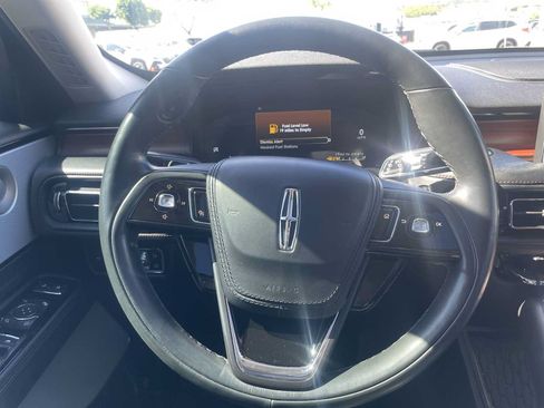 Used 2023 Lincoln Aviator Reserve w/ Equipment Group 201A RWD image 11
