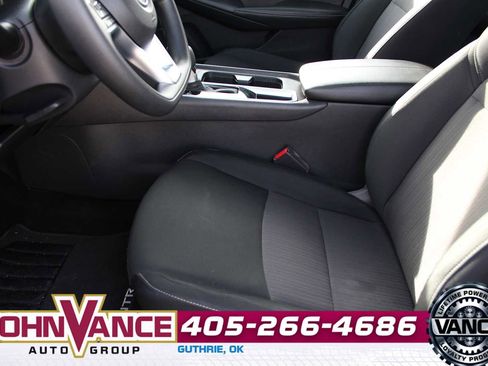 Used 2025 Nissan Sentra SV image 22