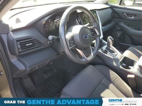 Used 2022 Subaru Outback Premium image 9