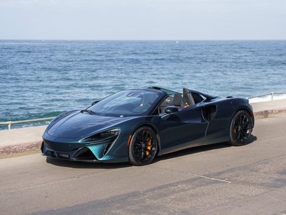 New 2025 McLaren Artura Spider