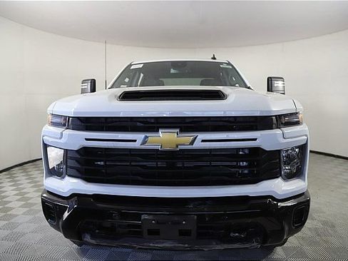 New 2025 Chevrolet Silverado 2500 Custom w/ Custom Value Package AWD/4WD image 3