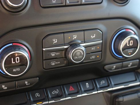 Used 2019 Chevrolet Silverado 1500 LT w/ All-Star Edition AWD/4WD image 27