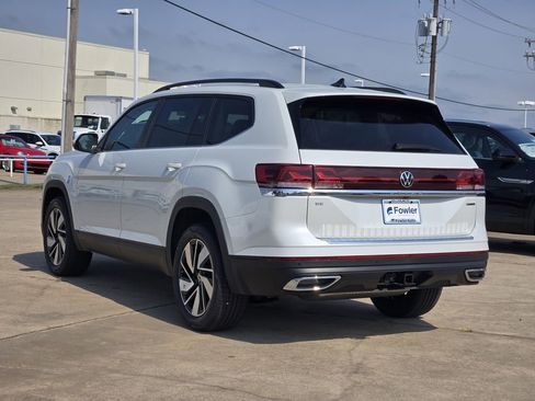 New 2026 Volkswagen Atlas SE image 3