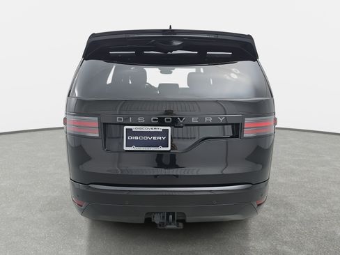 Certified 2025 Land Rover Discovery Dynamic SE image 6