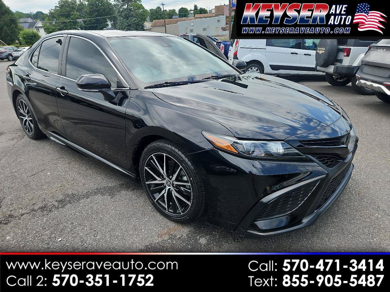 Used 2023 Toyota Camry SE FWD image 1