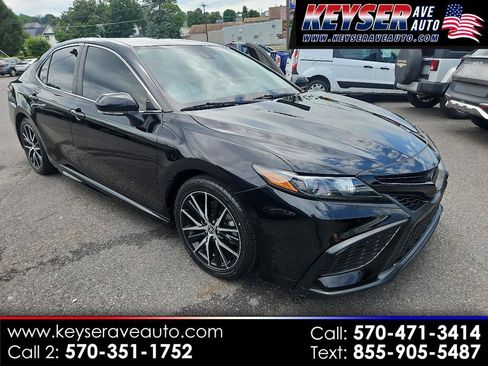 Used 2023 Toyota Camry SE FWD image 1
