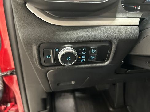Certified 2022 Ford Explorer XLT w/ Equipment Group 202A AWD/4WD image 14