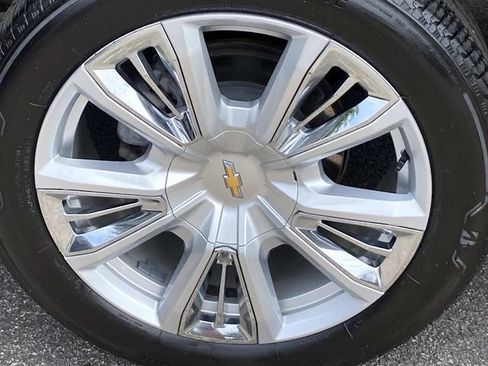 Used 2024 Chevrolet Silverado 1500 High Country w/ High Country Premium Package AWD/4WD image 32