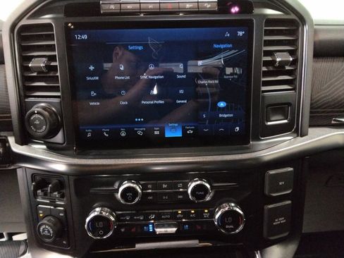 Used 2021 Ford F150 Platinum w/ FX4 Off-Road Package image 20